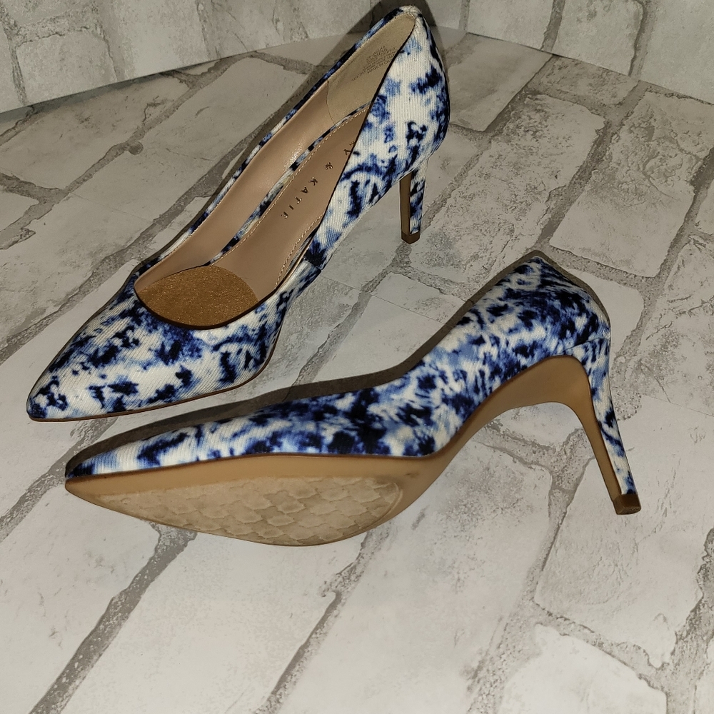 Shoes Kelly and Katie size 6